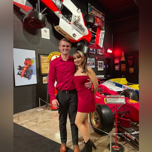 Meet your Posher, Alli cat! 🐈 - Picture 3 of 16